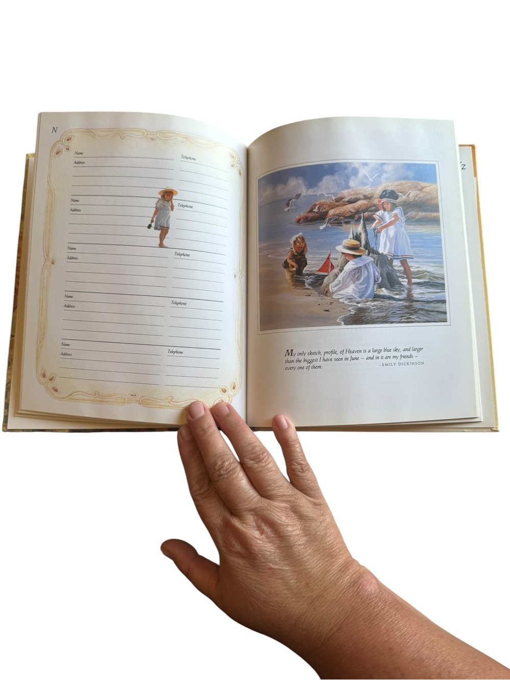 FRIENDS Illustrated Address Book New - Picture 2 of 9